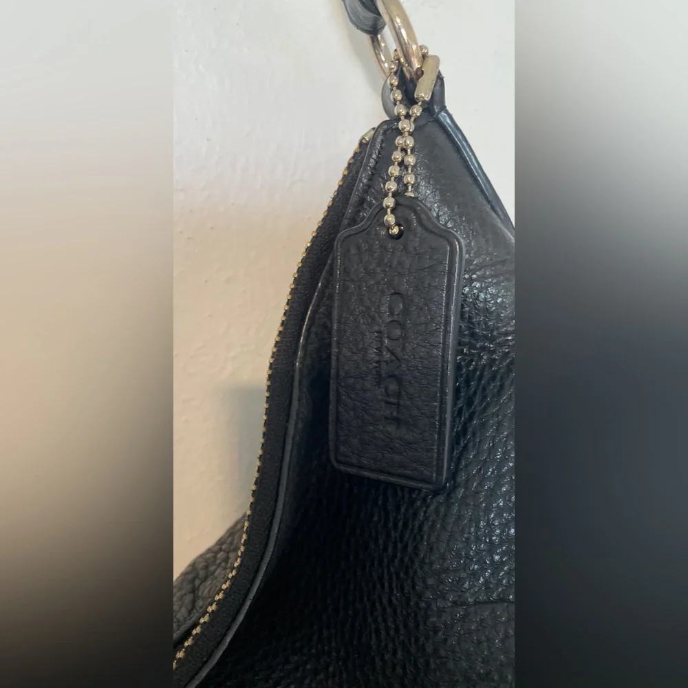 Coach Classic Celeste Hobo Black Leather Shoulder Bag M1532 F36628
